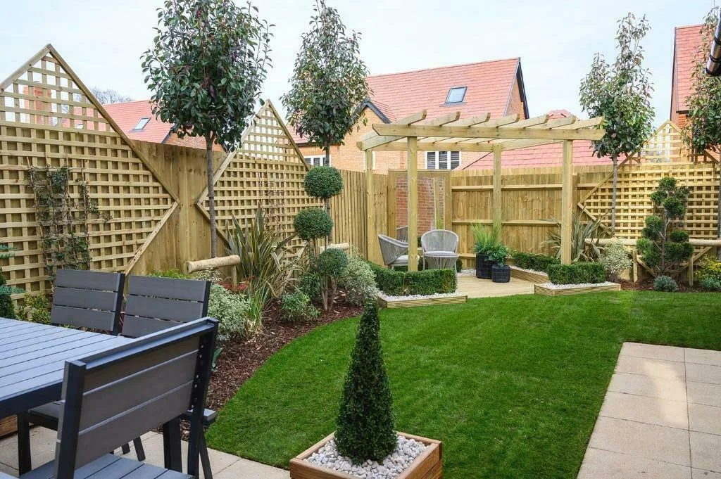 Abbey Barn Park Willow Rise Showhome Landscaped Back Garden High Wycombe Hp10