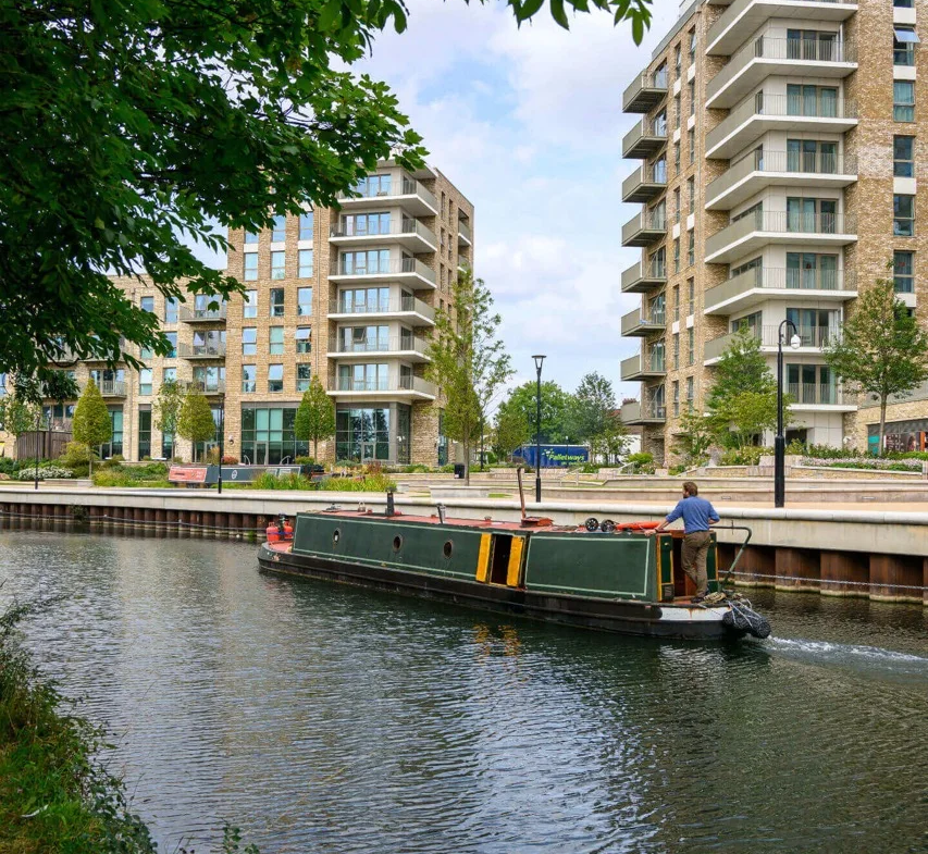 Grand Union Wembley Canal Narrowboat Homes London Ha0