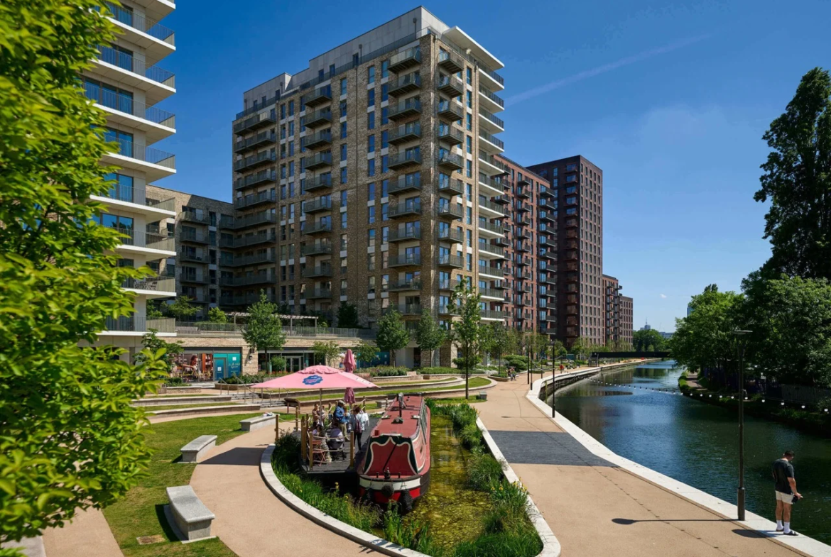 Grand Union Wembley Canalside Piazza Narrowboat Summer London Ha0