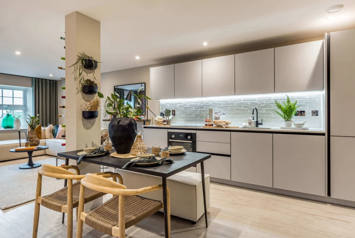 Horlicks Quarter Slough Sl1 Apartment Kitchen Dining