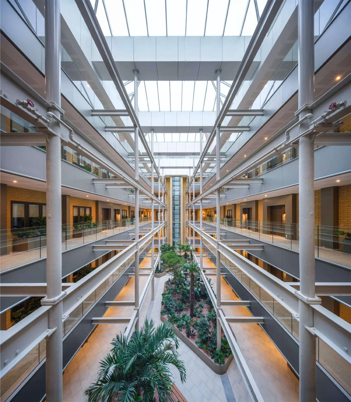 horlicks-quarter-slough-sl1-atrium-wide-view Horlicks Quarter Slough Sl1 Atrium Wide View