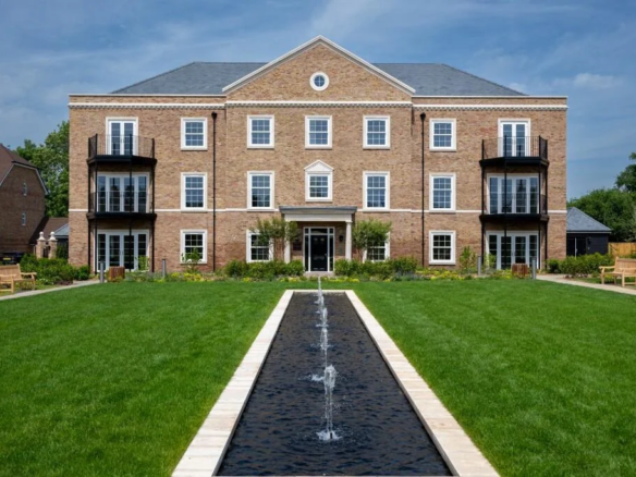 Leighwood Manor Cranleigh Apartments Exterior Village Green Gu6