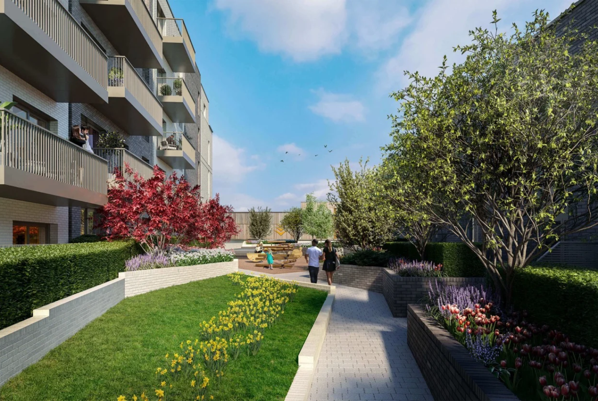 London Kidbrooke Village Greenwich Se3 Landscaped Gardens Walkway