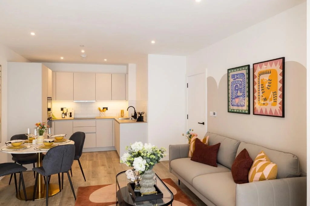 London Square Pearson Building Croydon Integrated Kitchen Living Open Plan Cr0