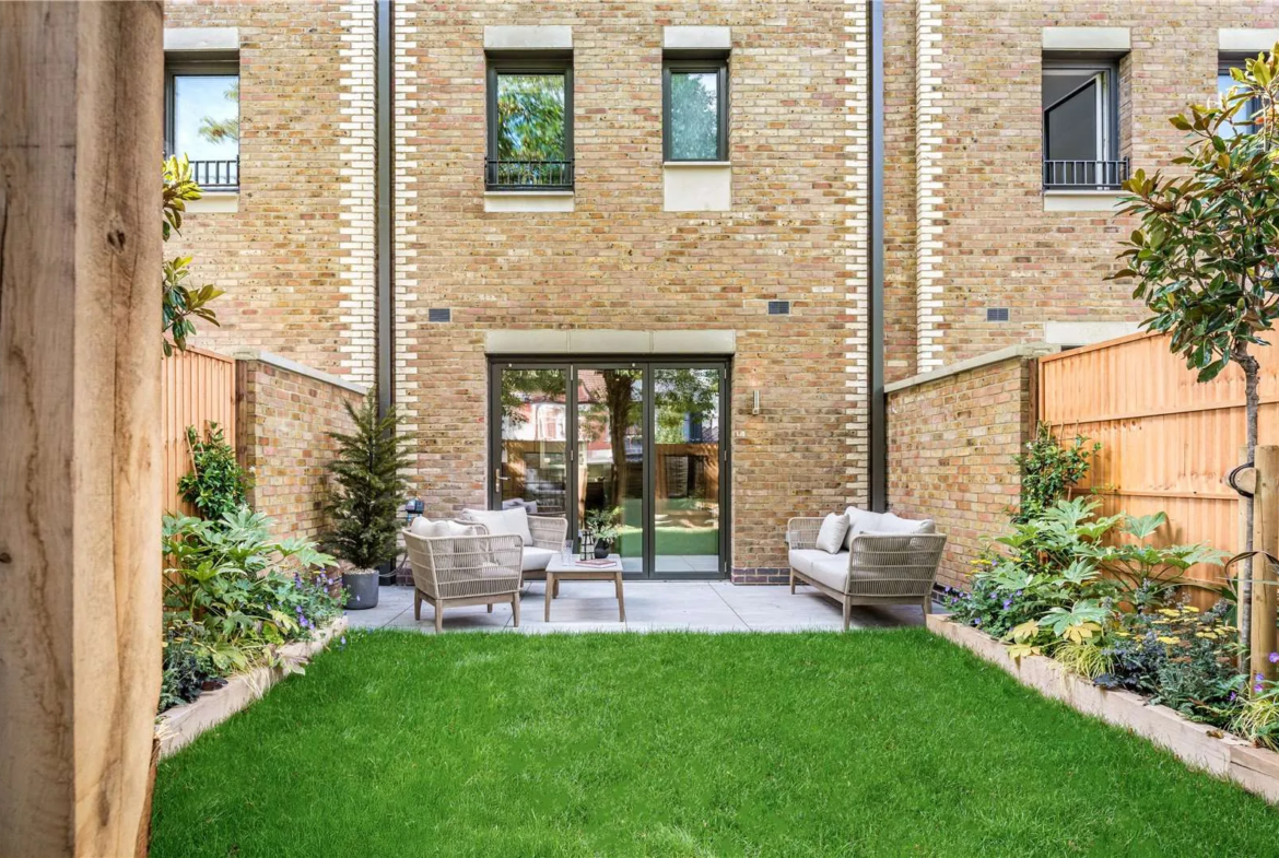 North Gate Park London N15 Rear Garden Brick Townhouse