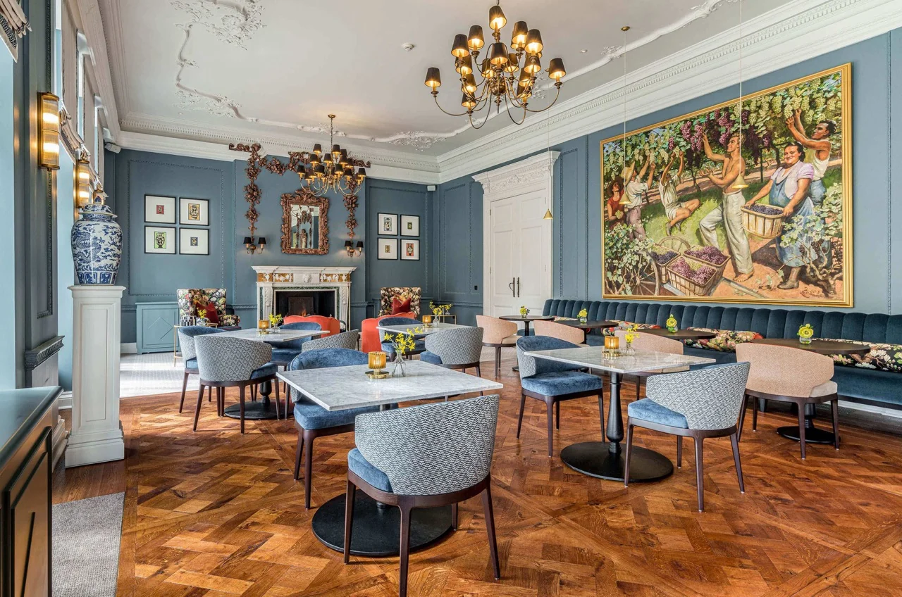 sunningdale-park-larch-court-residents-bistro-restaurant-ascot-berkshire-sl5 Sunningdale Park Larch Court Residents Bistro Restaurant Ascot Berkshire Sl5