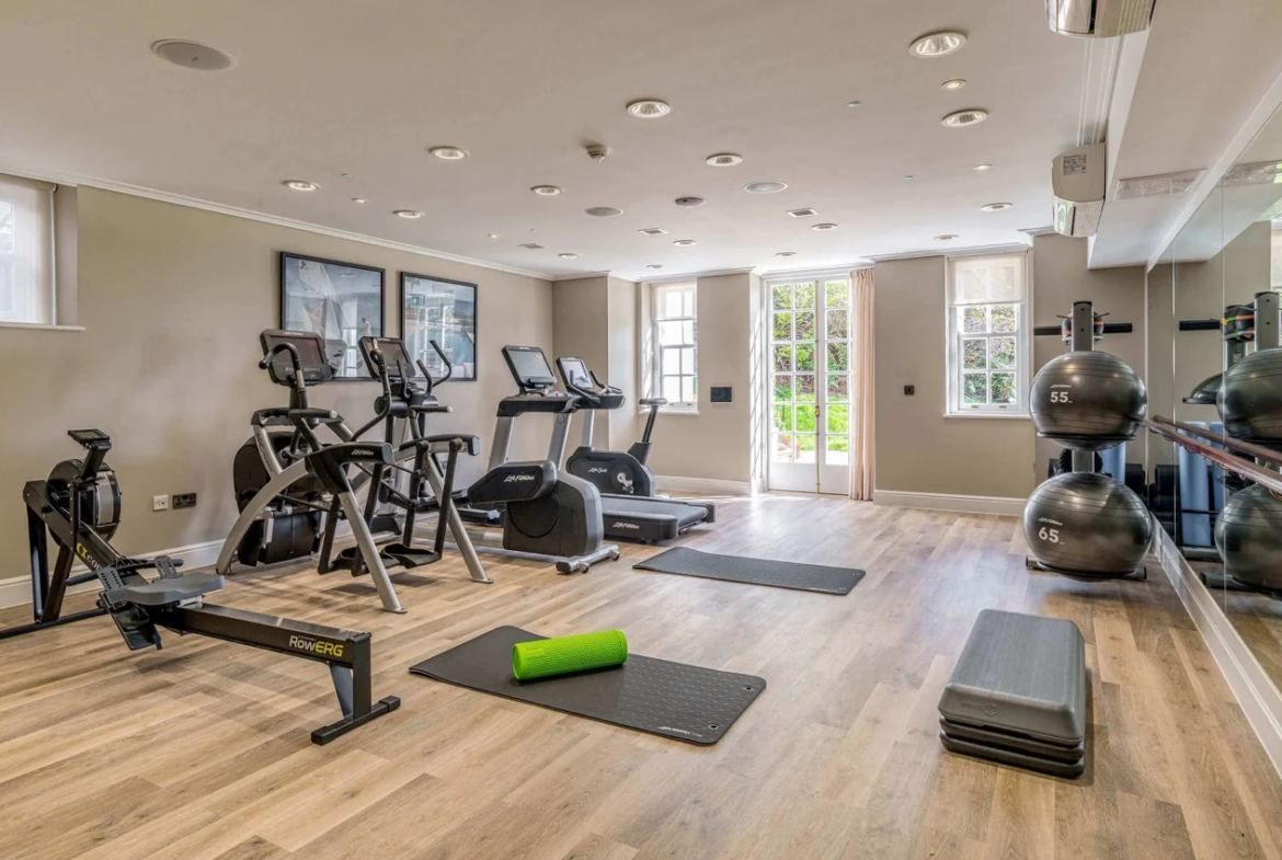 Sunningdale Park Larch Court Residents Gym Period Mansion Ascot Sl5