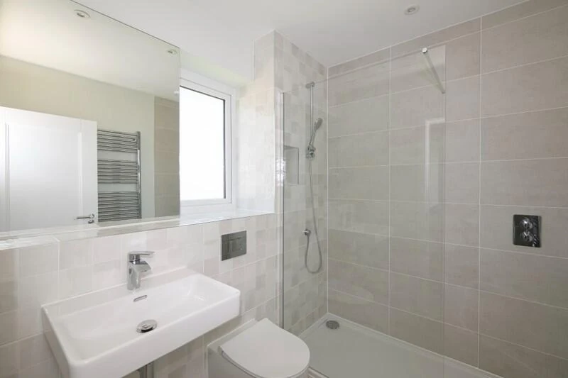 Hareshill Ensuite Bathroom