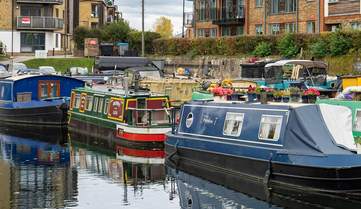 Hertford Locks Canal Boats