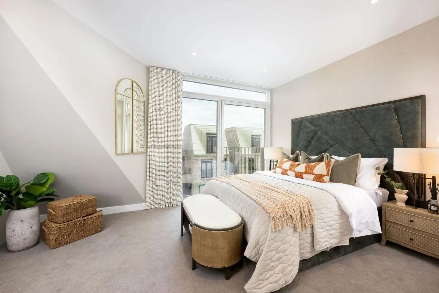 Principal Bedroom Suite Knights Park Cambridge